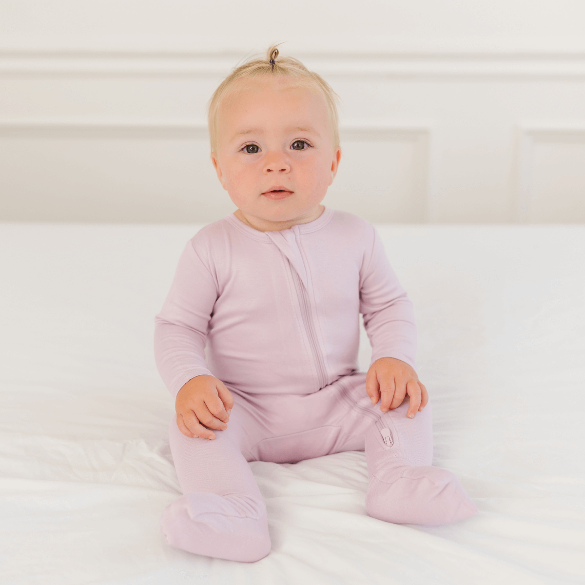Baby in Dreamland Baby bamboo pajamas with DreamCuffs®, soft fabric, and cozy design for comfortable sleep.
