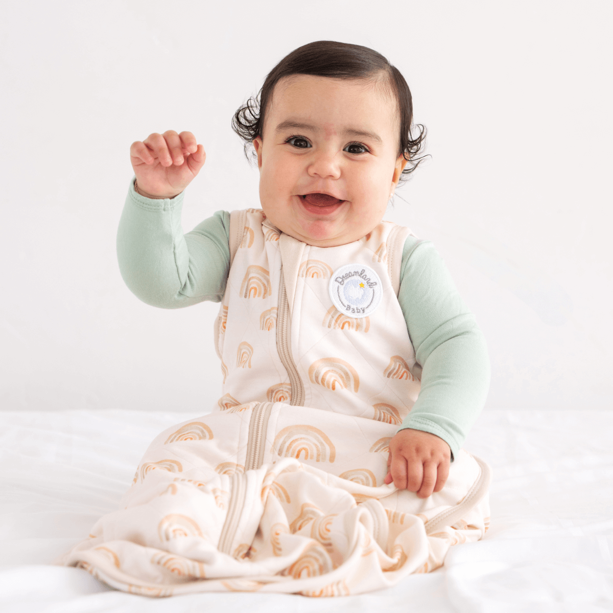 Dreamland Baby bamboo classic sleep sack, non-weighted sleep sack for infants, made from soft bamboo fabric.