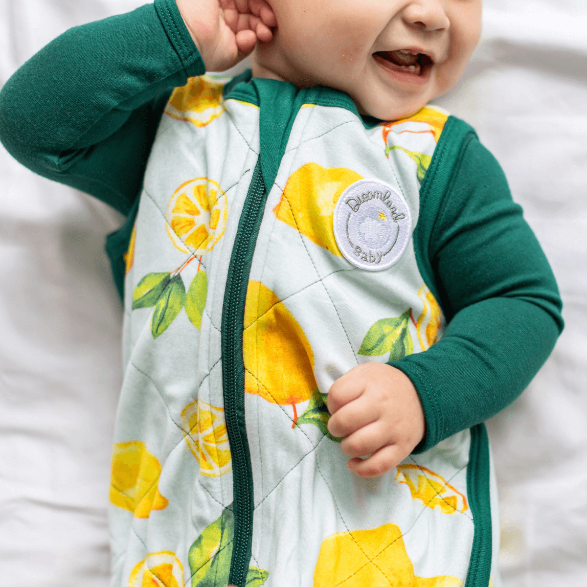 Dreamland Baby bamboo classic sleep sack, non-weighted sleep sack for infants, made of soft bamboo fabric, designed for safe sleep.
