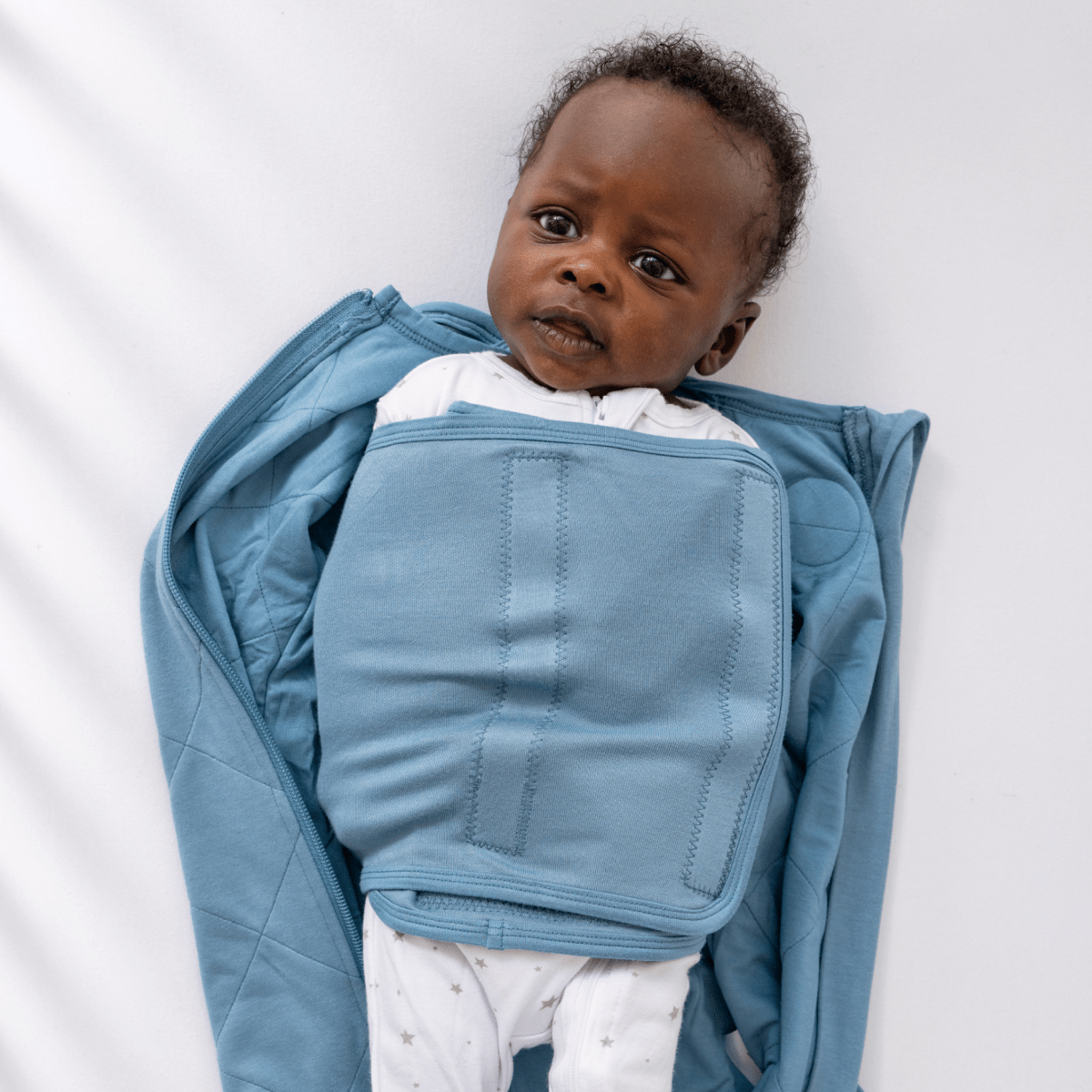 Dreamland Baby Bamboo Classic Swaddle, soft, breathable fabric for secure, comfortable wrapping of infants.