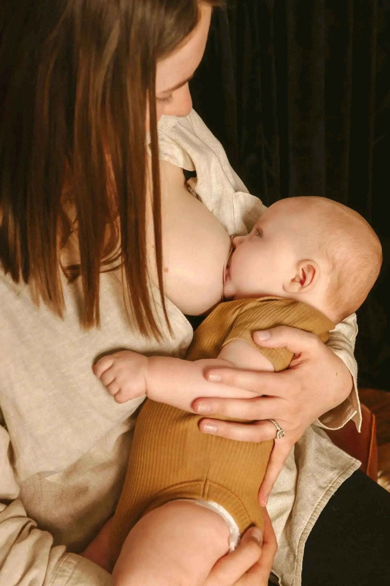Colored Le Lolo Nipple Shield system with vibrant, flexible shields designed for comfort and discreet coverage.